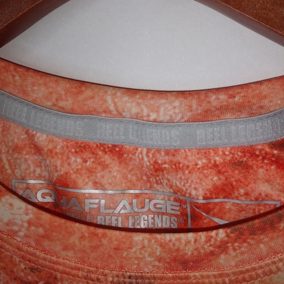Reel Legends Aquaflauge S Fishing Orange Rash Guard Top - Picture 9 of 9